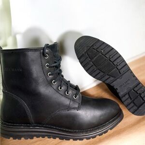 Cole Haan-women’s 7.5 Lockridge boot. Black, lace up, waterproof leather EUC!